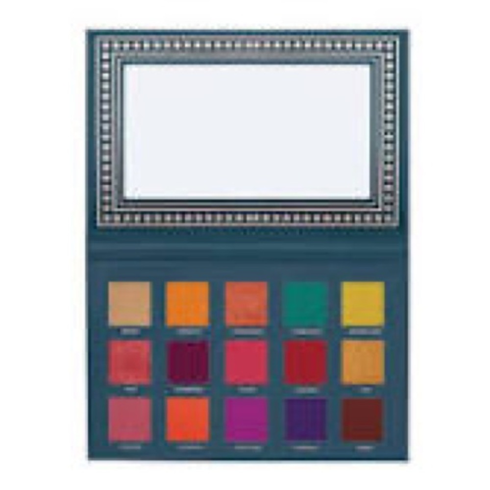 Ace Beaute Nostalgia 15 color eyeshadow palette